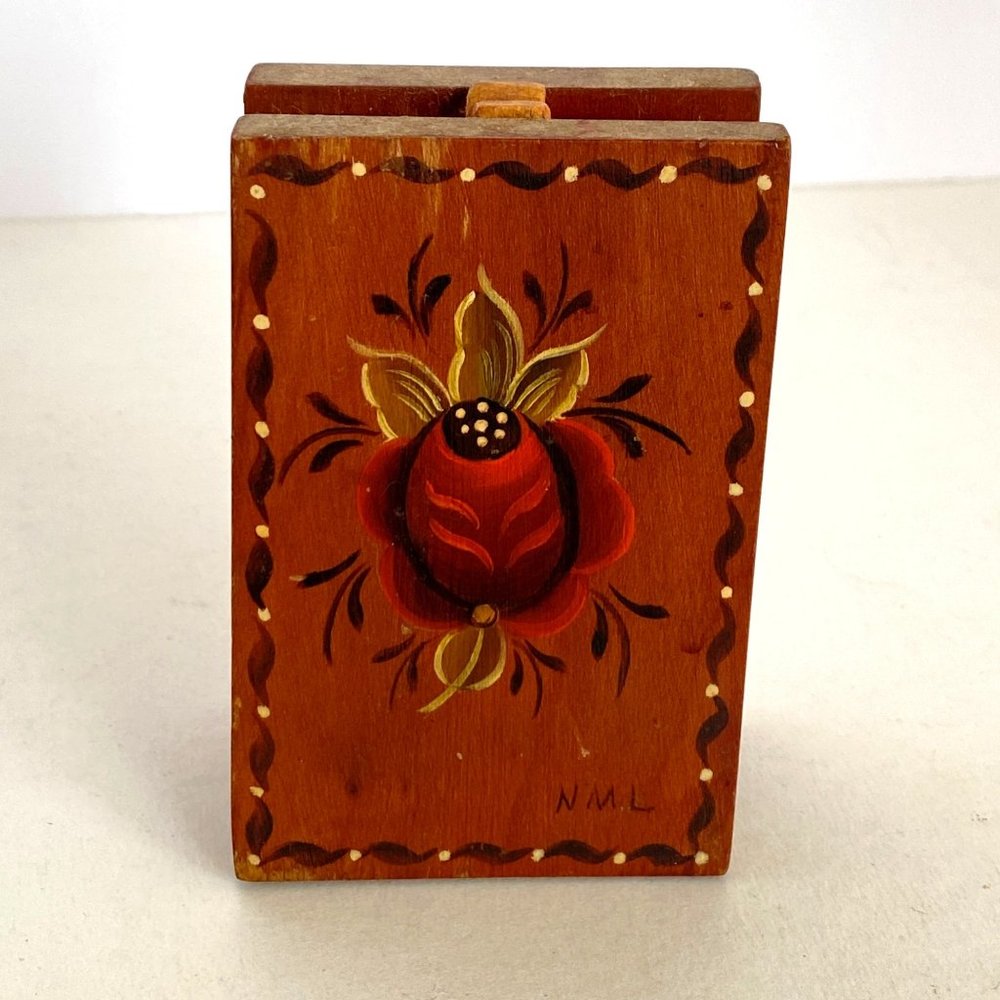 Rosemaling Painted Norwegian Folk Art WI by Nora Mae Link Wood Clothes Peg Clip